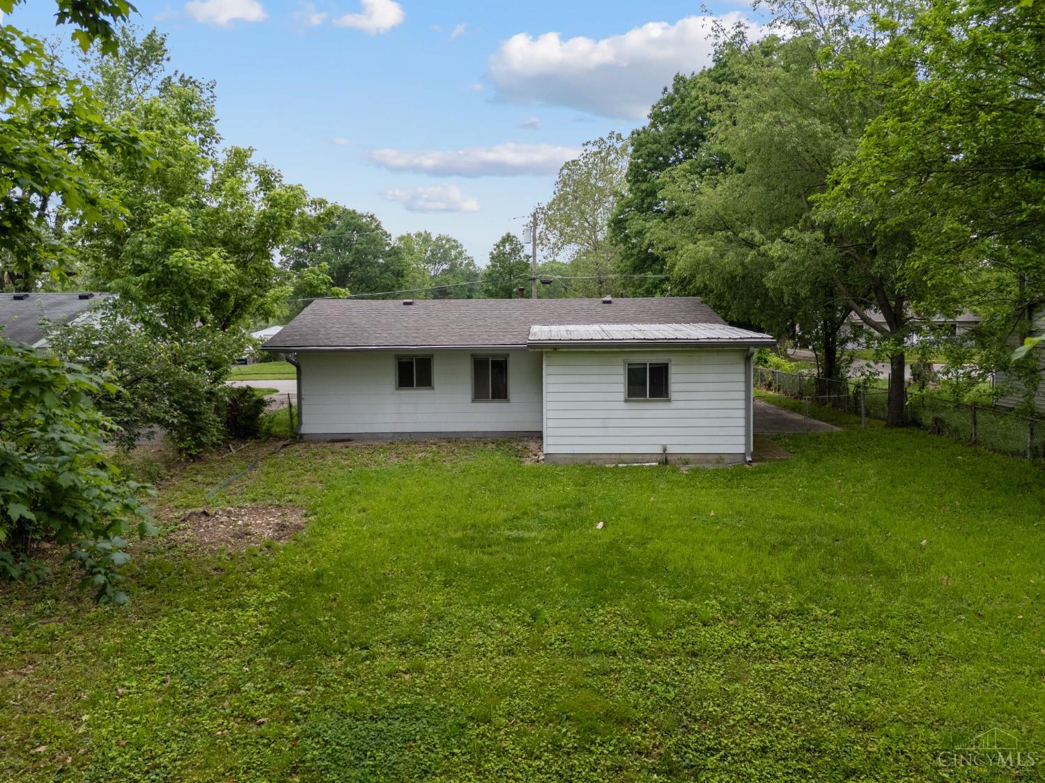 2409 Schon Drive, Colerain Twp, Ohio image 21