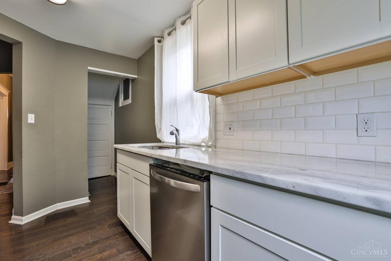 2418 Morton Avenue, Norwood, Ohio image 15