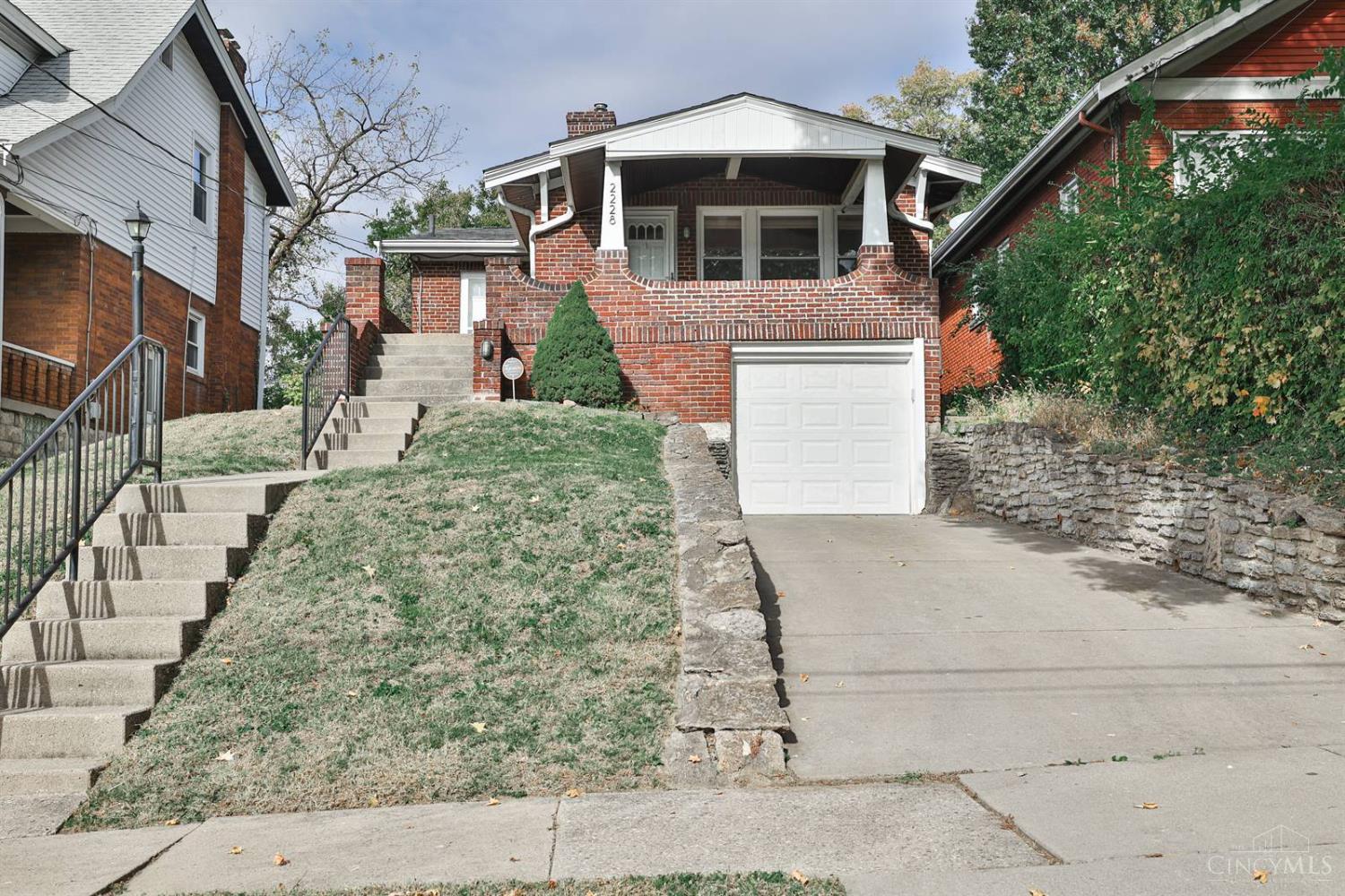 2228 Cathedral Avenue