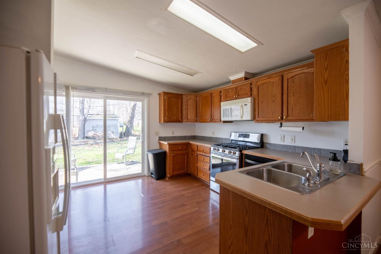 1552 Maryan Avenue, Batavia Twp, Ohio image 3