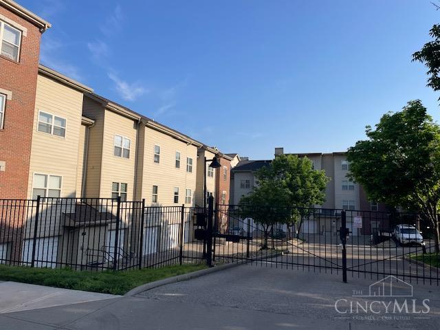 2822 Eden Avenue 4B