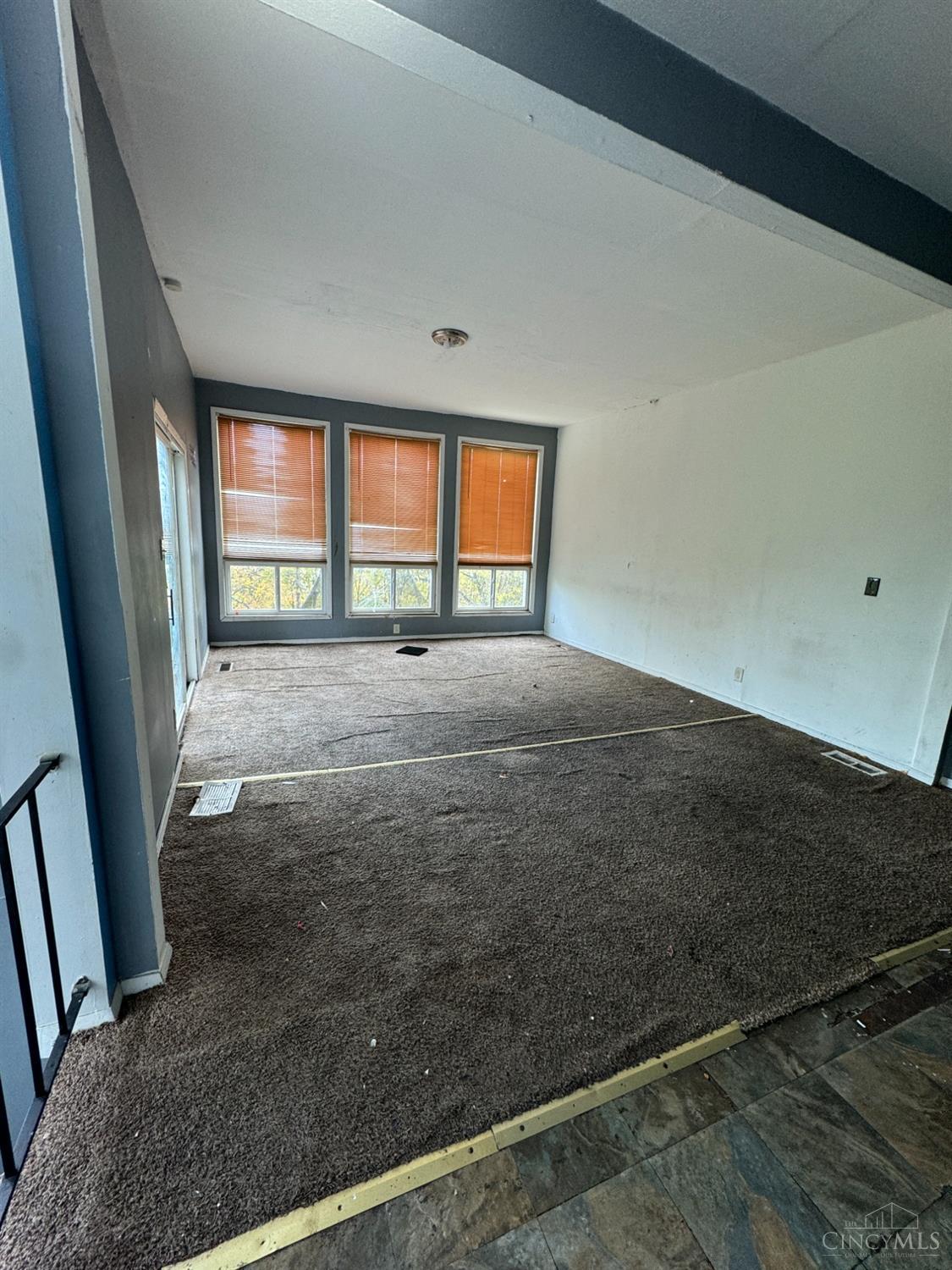 Cincinnati, Ohio 45214, United States, 3 Bedrooms Bedrooms, ,4 BathroomsBathrooms,Residential,Active,163614