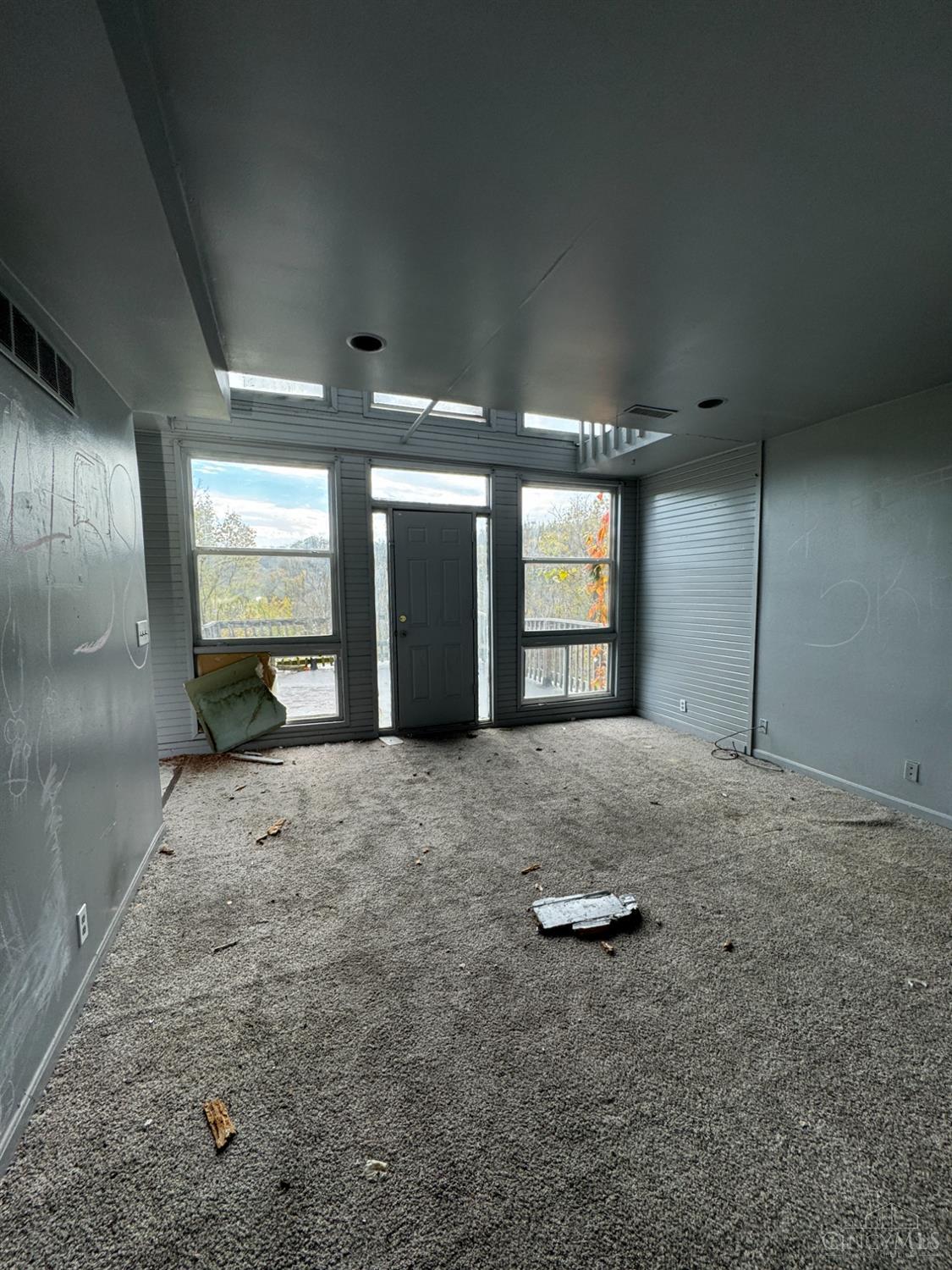 Cincinnati, Ohio 45214, United States, 3 Bedrooms Bedrooms, ,4 BathroomsBathrooms,Residential,Active,163614