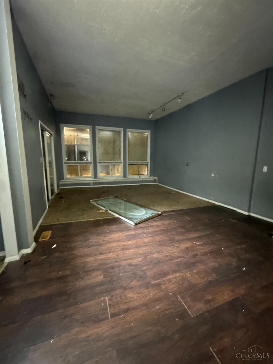 Cincinnati, Ohio 45214, United States, 3 Bedrooms Bedrooms, ,4 BathroomsBathrooms,Residential,Active,163614