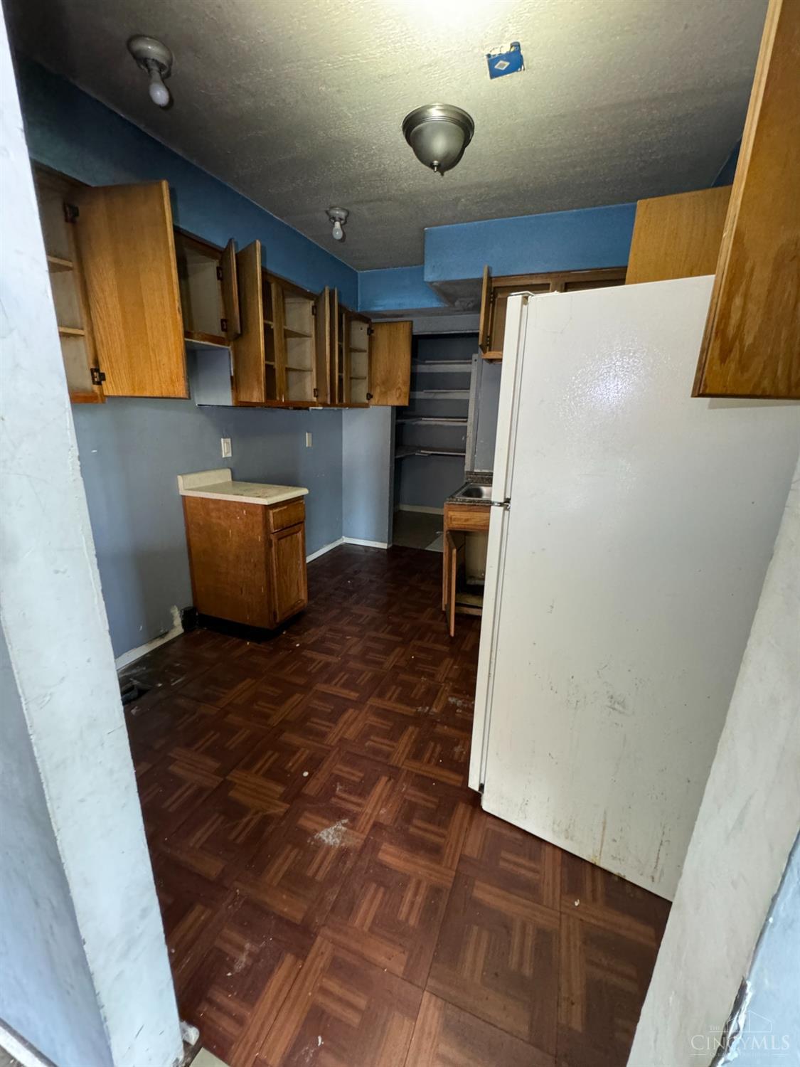 Cincinnati, Ohio 45214, United States, 3 Bedrooms Bedrooms, ,4 BathroomsBathrooms,Residential,Active,163614