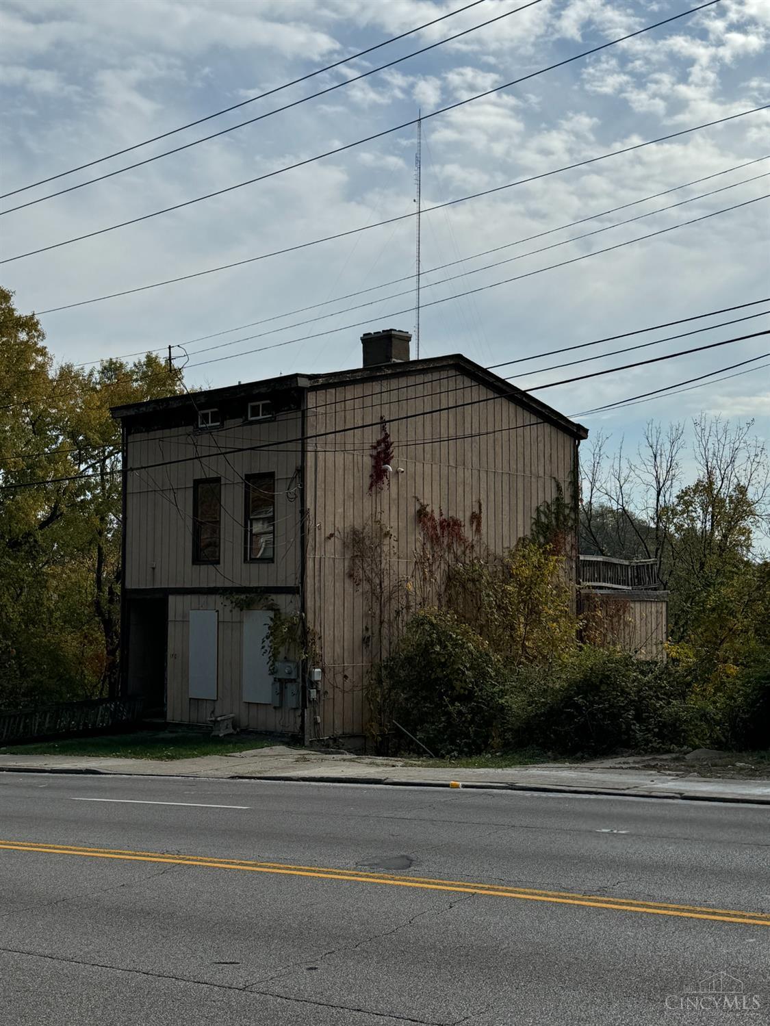 Cincinnati, Ohio 45214, United States, 3 Bedrooms Bedrooms, ,4 BathroomsBathrooms,Residential,Active,163614