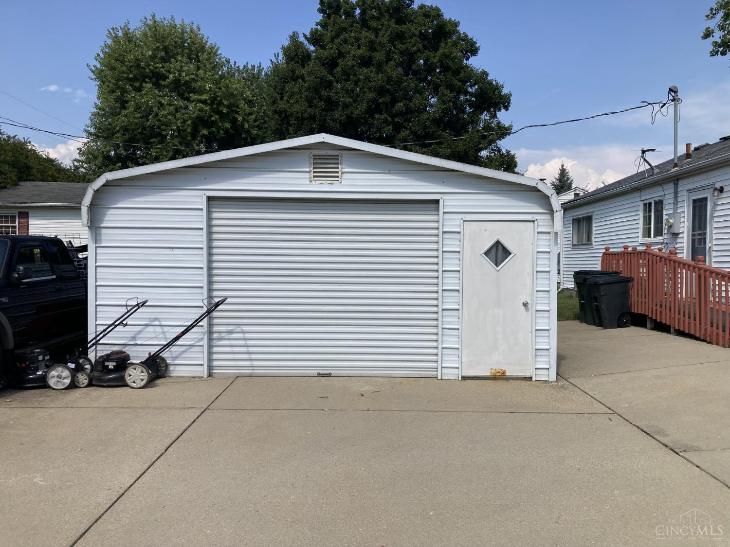 5317 College Corner Pike