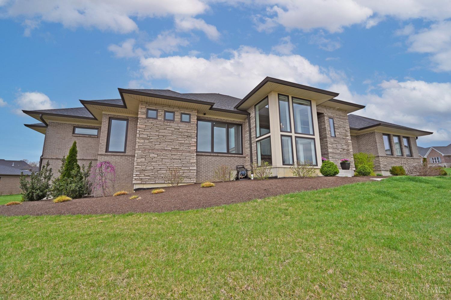 9927 Sean James Court, West Chester, Ohio image 3