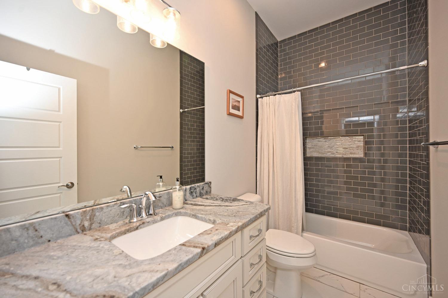9927 Sean James Court, West Chester, Ohio image 39