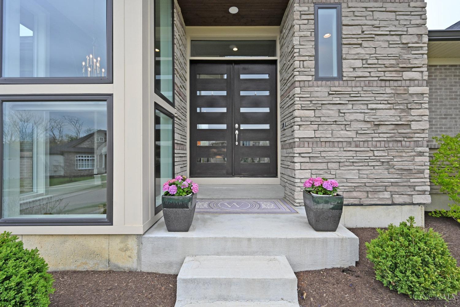 9927 Sean James Court, West Chester, Ohio image 4