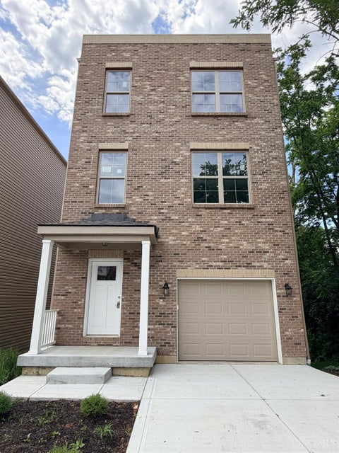 Photo of 381 Cityscape West Drive, Cincinnati, OH 45205 (MLS # 1883442)