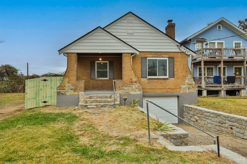 Photo of 1572 Yarmouth Avenue, Cincinnati, OH 45237 (MLS # 1861987)