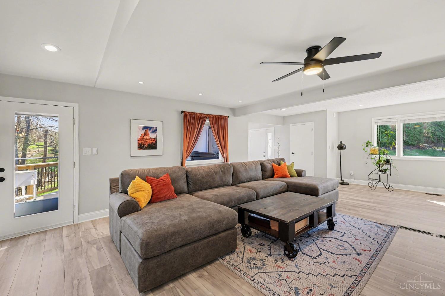 6594 Springdale Road