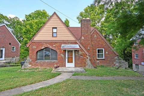 Photo of 6442 Crestview Avenue, Cincinnati, OH 45213 (MLS # 1854844)