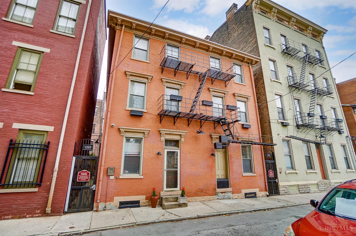 1207 Republic Street 101B