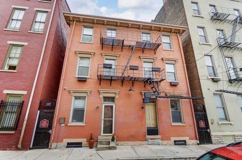 Condo For Sale - 1207 Republic Street #101B<br/> Cincinnati, OH 45202