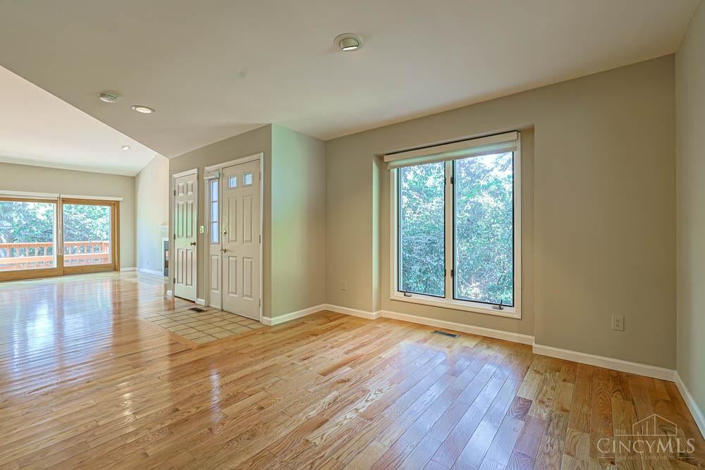 699 Totten Way