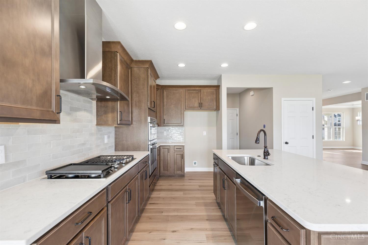 275 Tilly Court 0012
