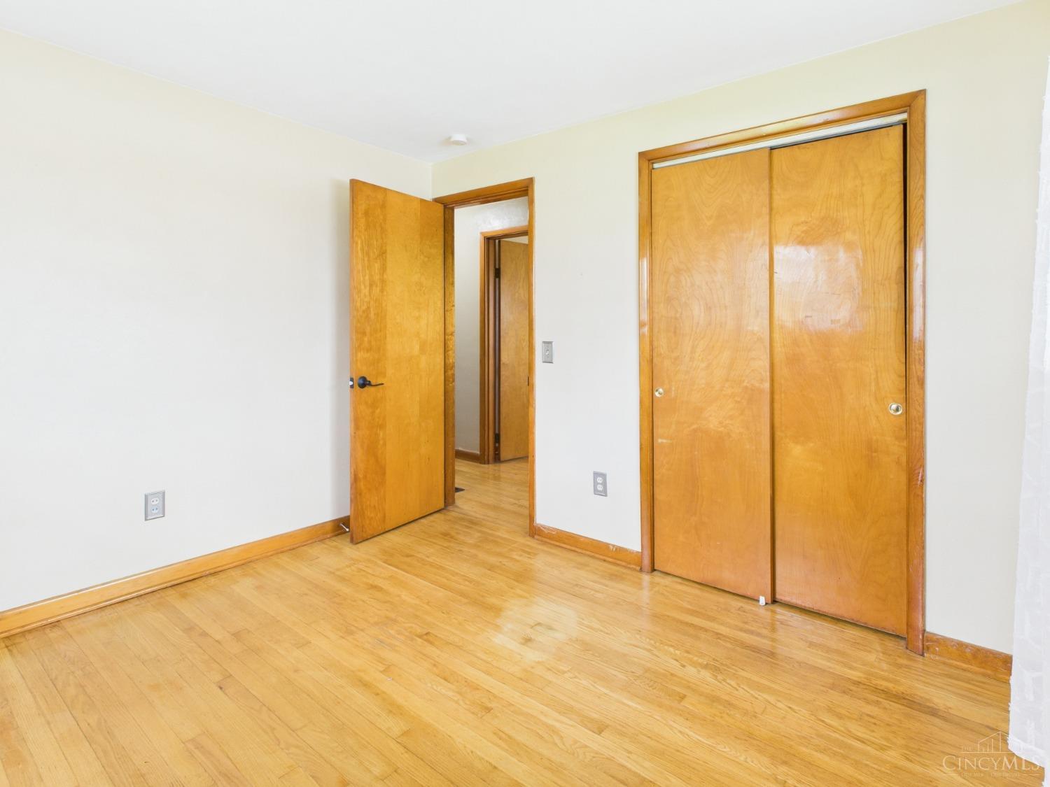 Clearcreek Twp., Ohio 45458, United States, 3 Bedrooms Bedrooms, ,1 BathroomBathrooms,Residential,Pending,97987