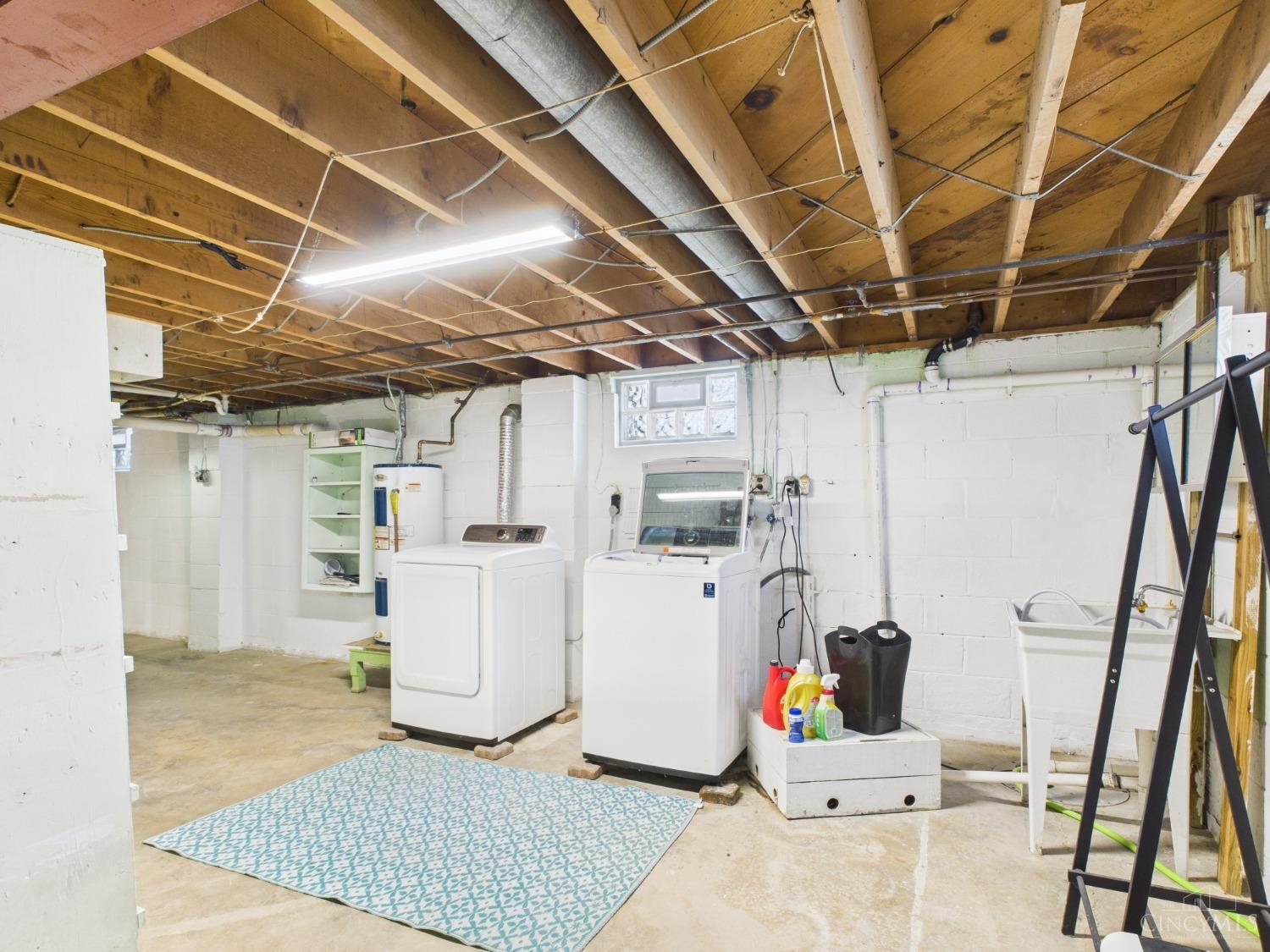 Clearcreek Twp., Ohio 45458, United States, 3 Bedrooms Bedrooms, ,1 BathroomBathrooms,Residential,Pending,97987