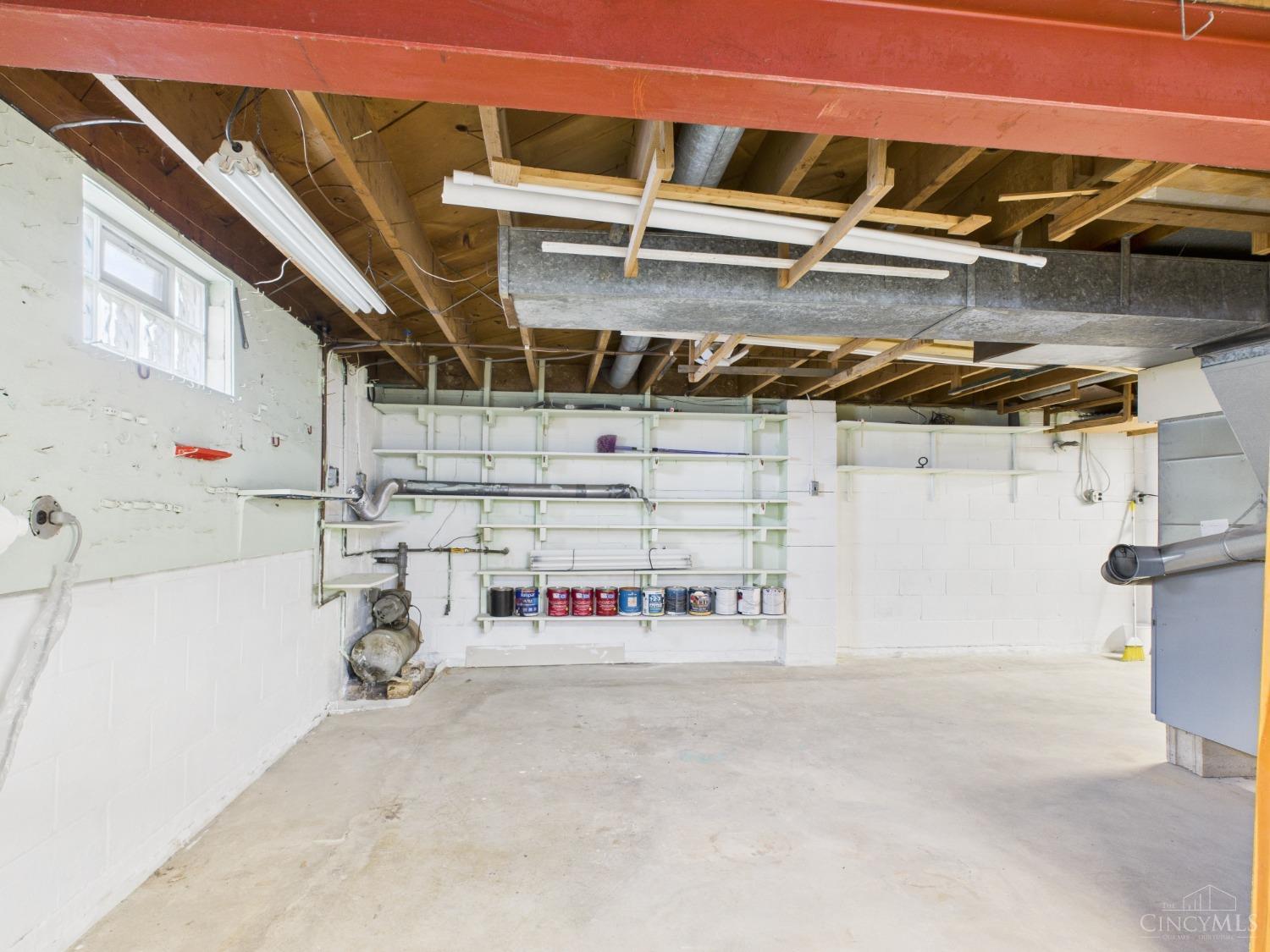 Clearcreek Twp., Ohio 45458, United States, 3 Bedrooms Bedrooms, ,1 BathroomBathrooms,Residential,Pending,97987