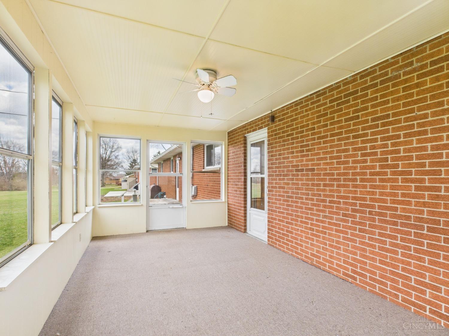 Clearcreek Twp., Ohio 45458, United States, 3 Bedrooms Bedrooms, ,1 BathroomBathrooms,Residential,Pending,97987