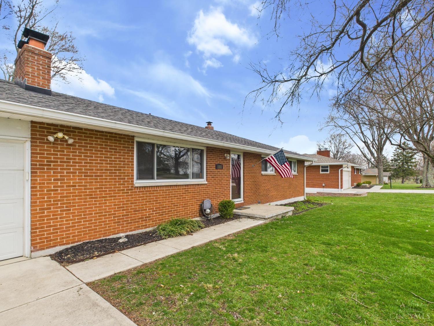 Clearcreek Twp., Ohio 45458, United States, 3 Bedrooms Bedrooms, ,1 BathroomBathrooms,Residential,Pending,97987