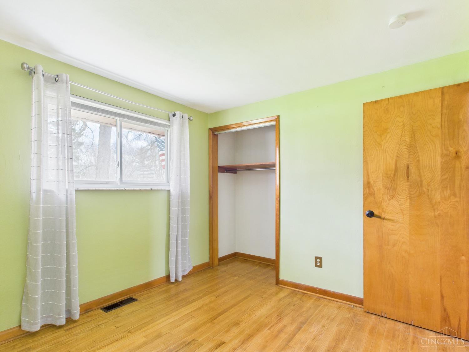 Clearcreek Twp., Ohio 45458, United States, 3 Bedrooms Bedrooms, ,1 BathroomBathrooms,Residential,Pending,97987