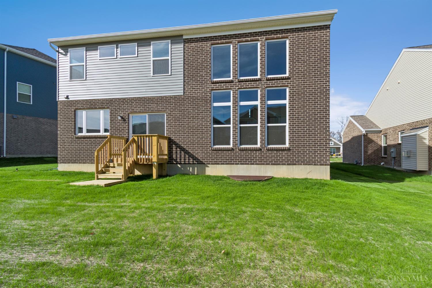 5490 White Pine Lane 9721