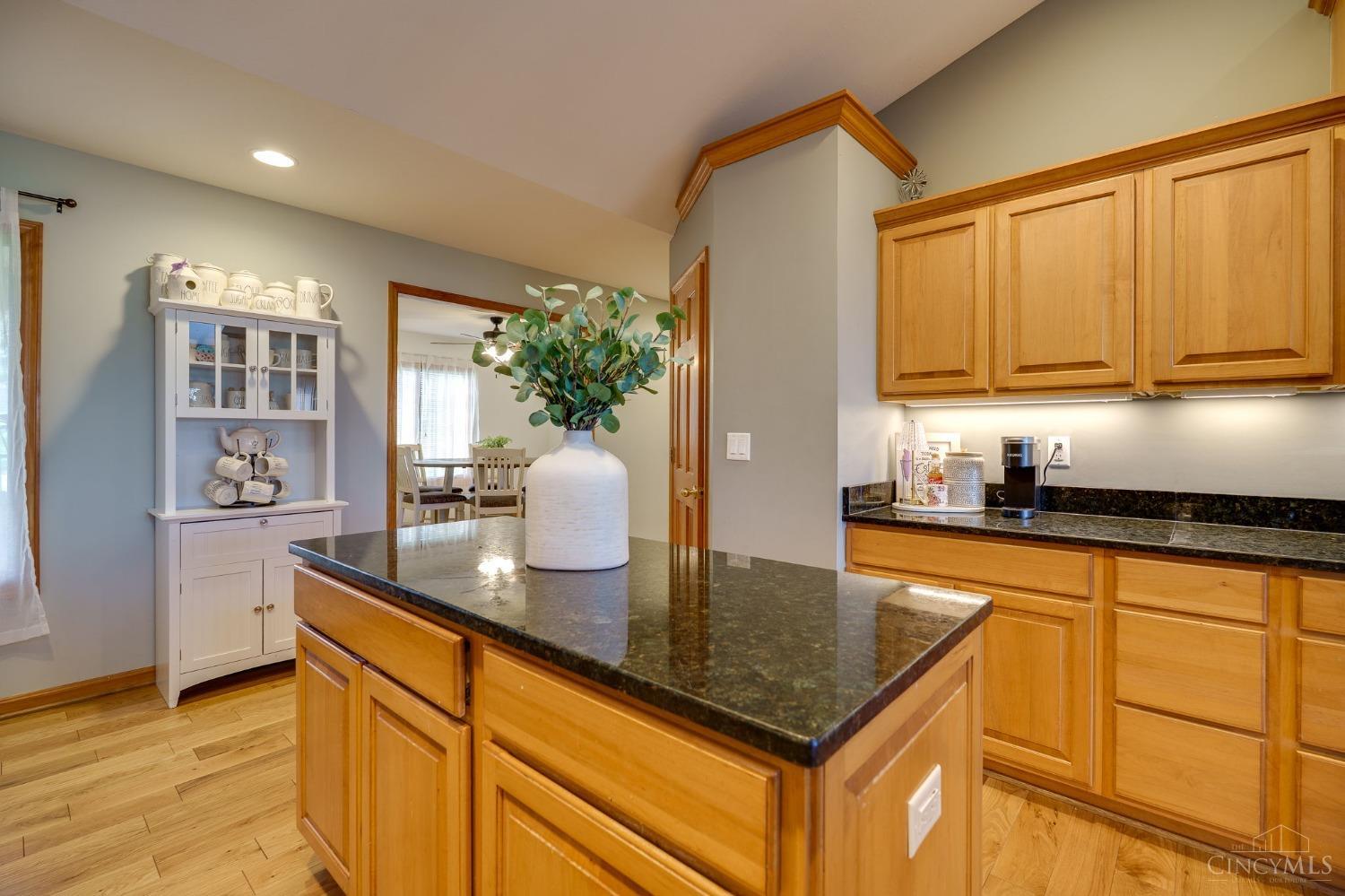 950 Ridgefield Road, Hamilton, Ohio image 8