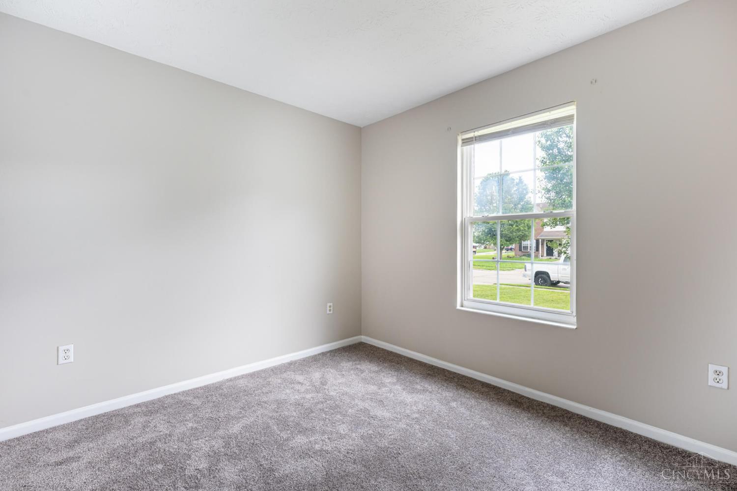 915 Kreider Court, Trenton, Ohio image 13