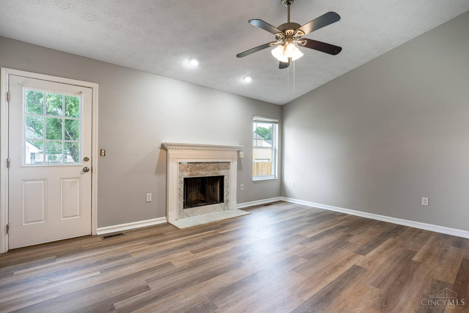 915 Kreider Court, Trenton, Ohio image 4