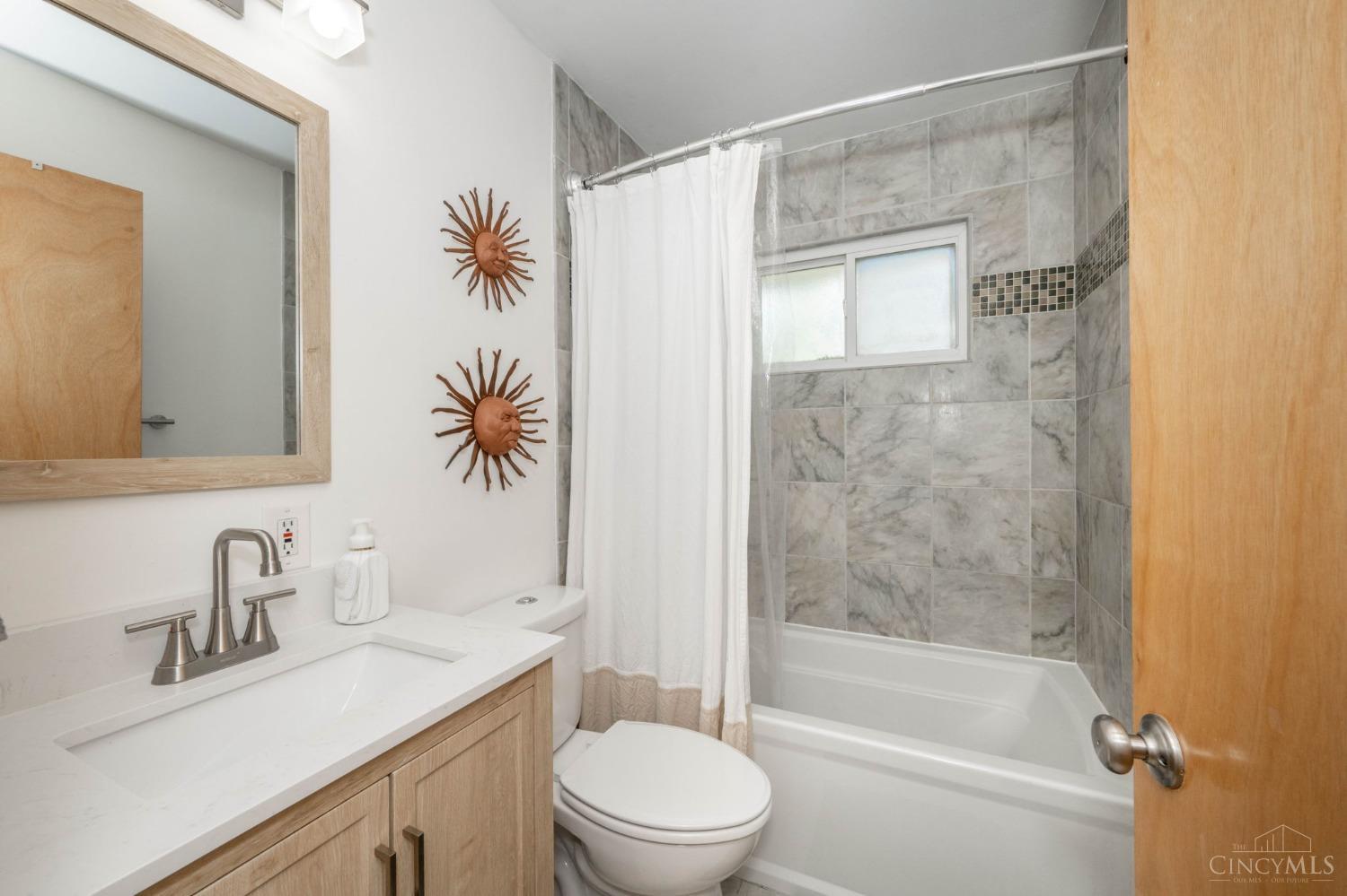 1140 Lanette Drive, Anderson Twp, Ohio image 13