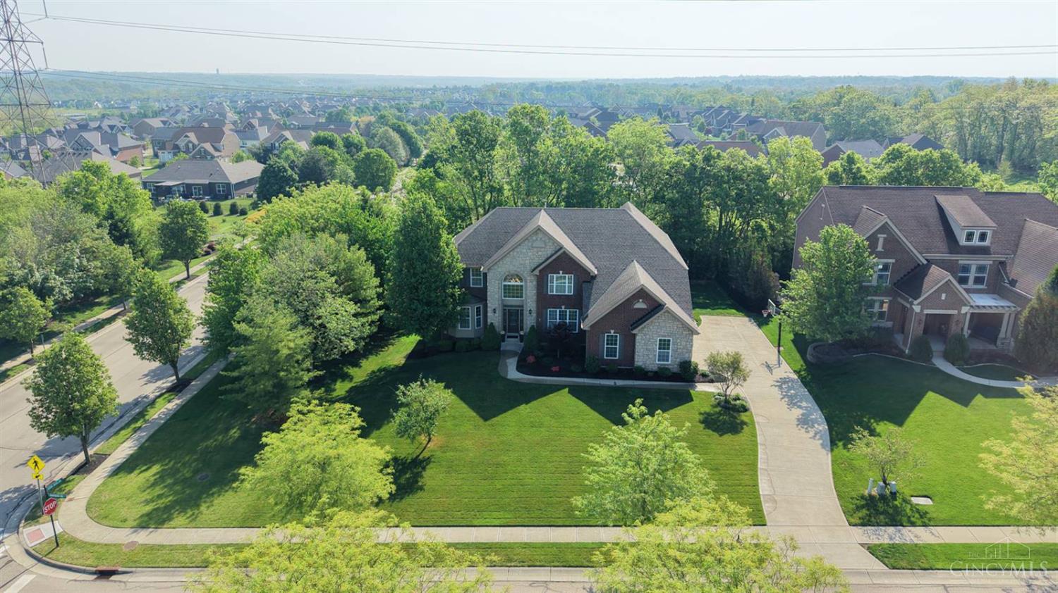 3328 Riverside Drive