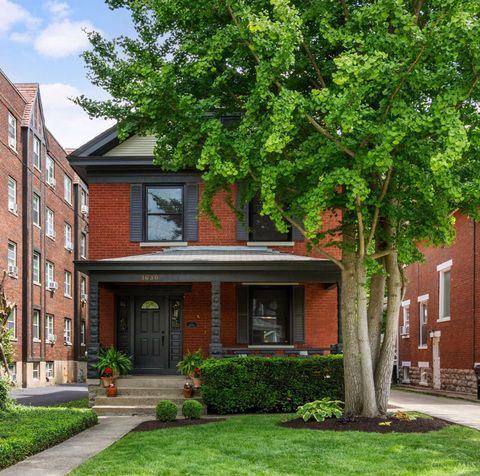 Photo of 3630 Edwards RD, Cincinnati, OH 45208 (MLS # 1877790)