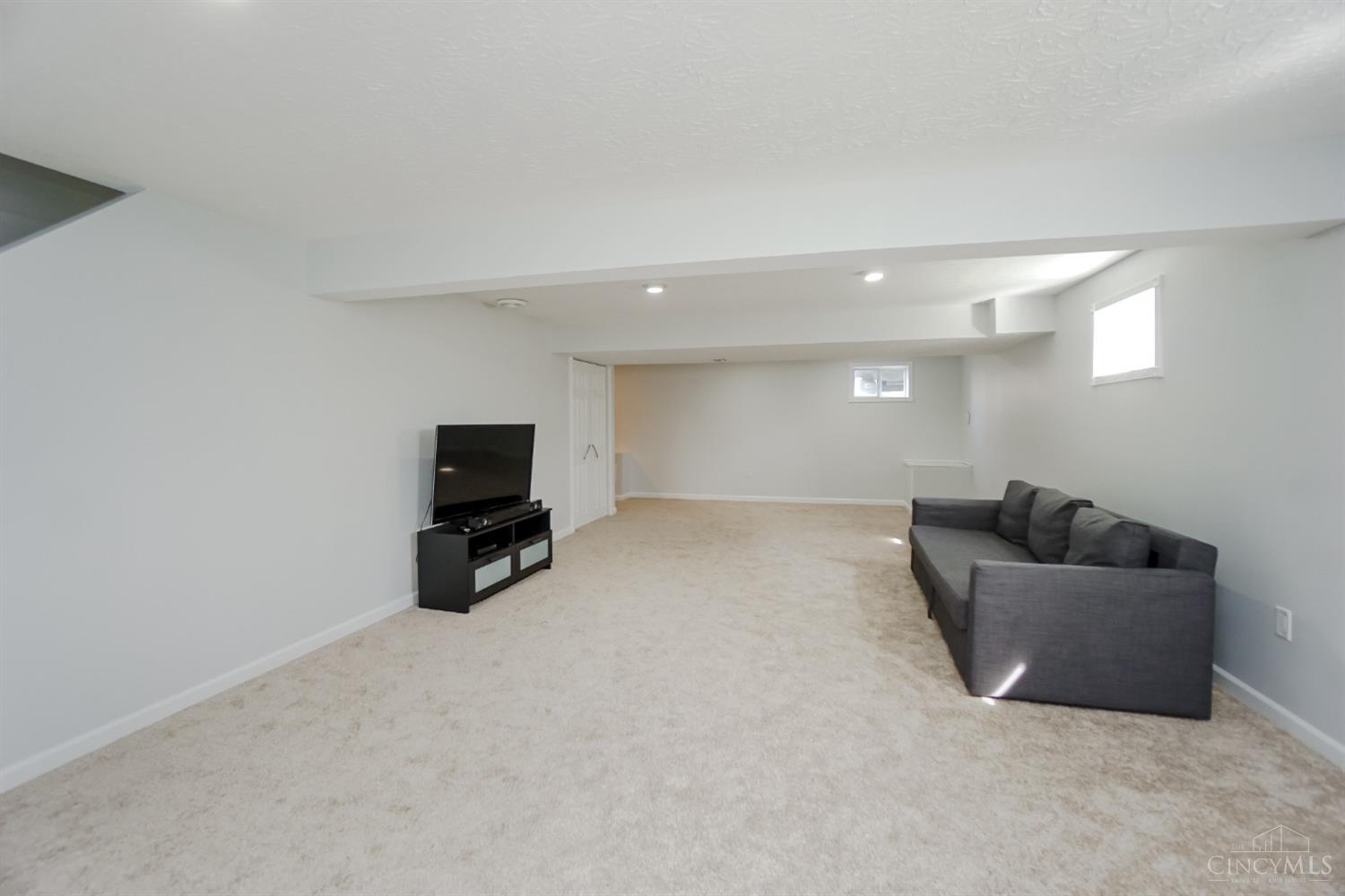 7700 Mourning Dove Lane, Hamilton, Ohio image 25