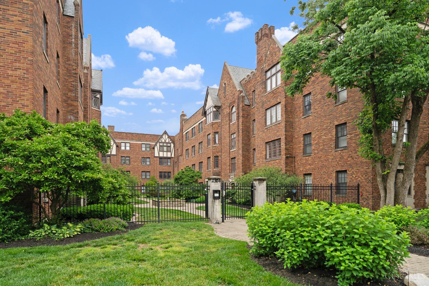 2324 Park Avenue #28, Cincinnati, Ohio image 1