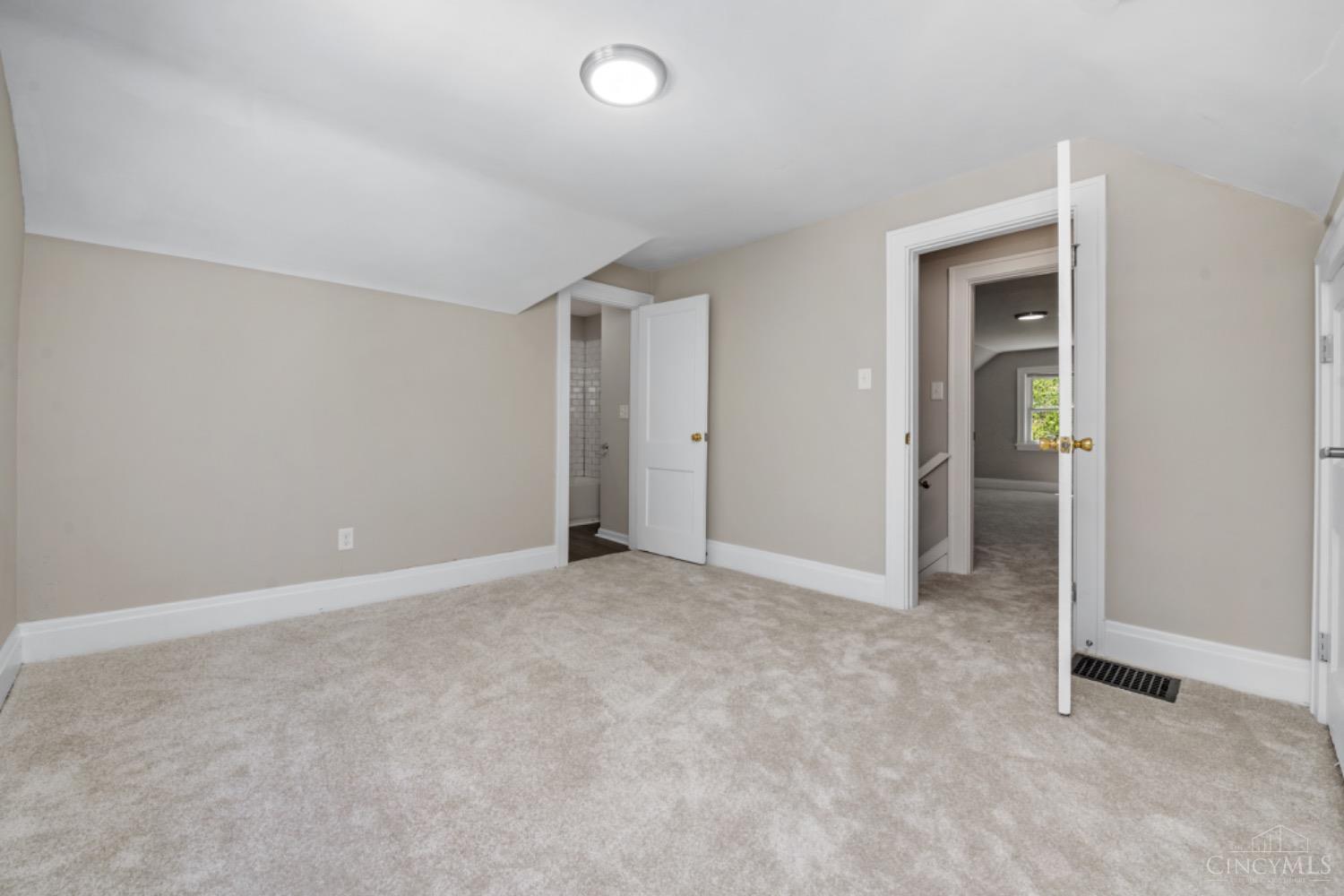 4550 Clearview Avenue, Cincinnati, Ohio image 20
