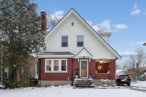 Photo of 3133 Penrose Place, Cincinnati, OH 45211 (MLS # 1863377)
