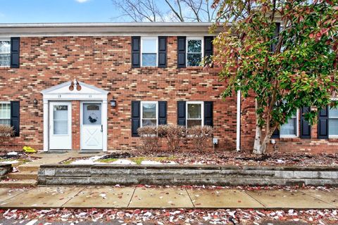 Photo of 11 Queens Court Ct, West Chester, OH 45069 (MLS # 1864497)