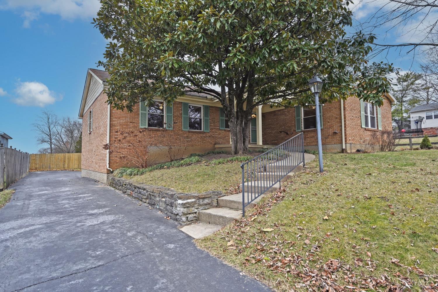 2140 Trailwood Drive