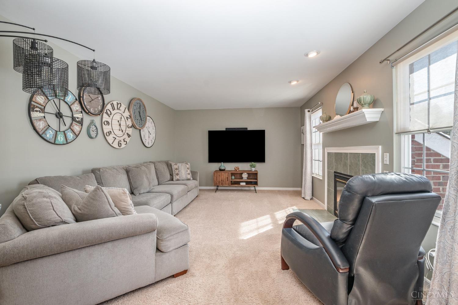 8230 Springleaf Lake Drive, Colerain Twp, Ohio image 6