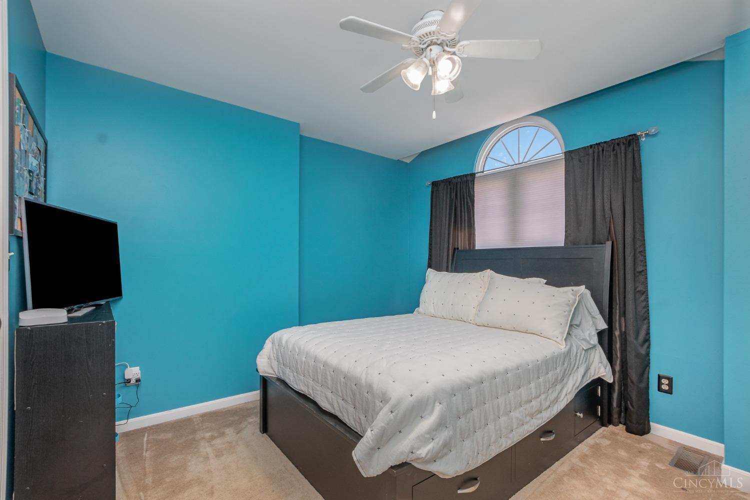 8230 Springleaf Lake Drive, Colerain Twp, Ohio image 21