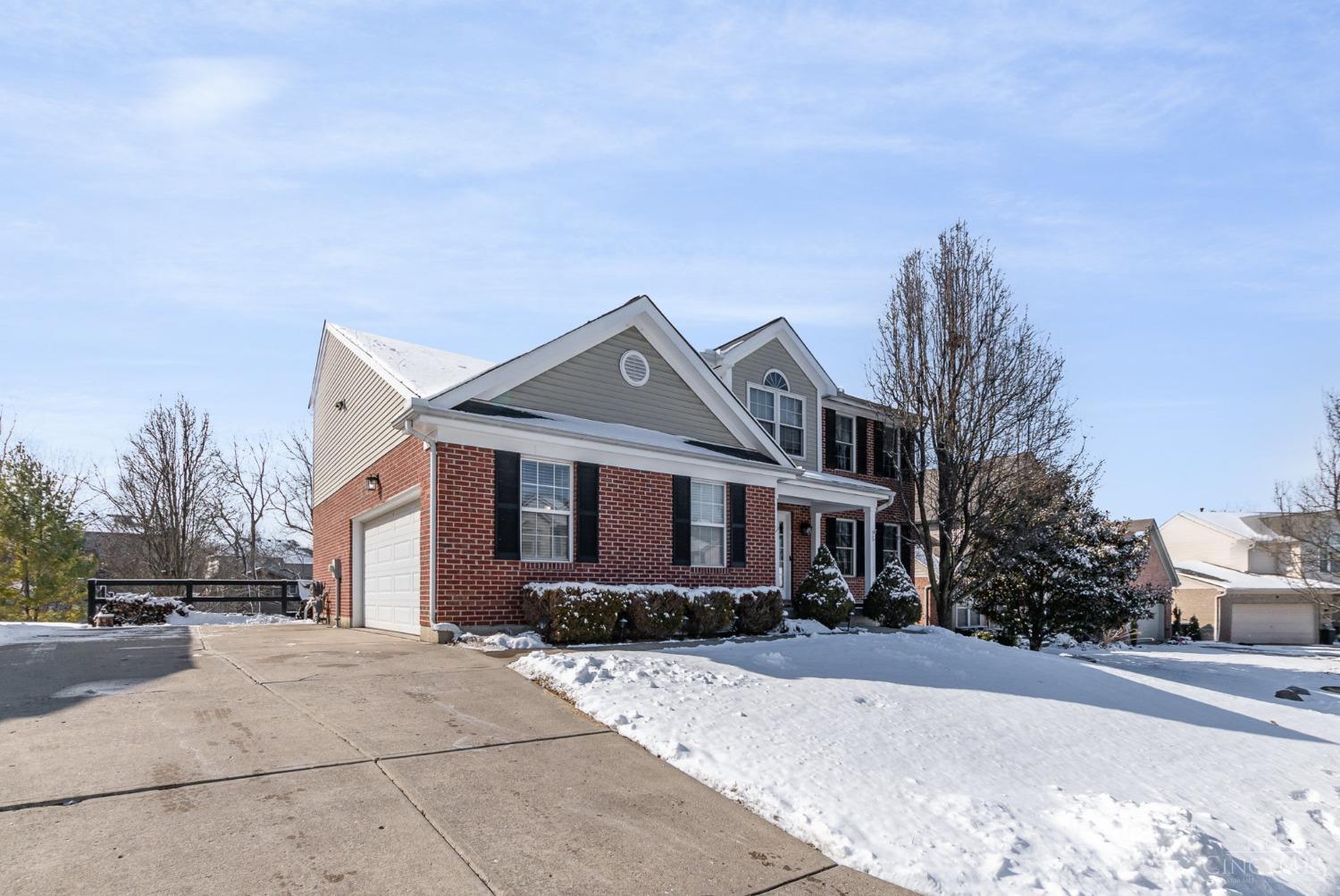 8230 Springleaf Lake Drive, Colerain Twp, Ohio image 2