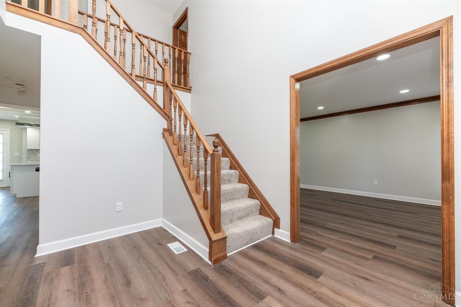 8237 Eagle Ridge Drive, West Chester, Ohio image 7