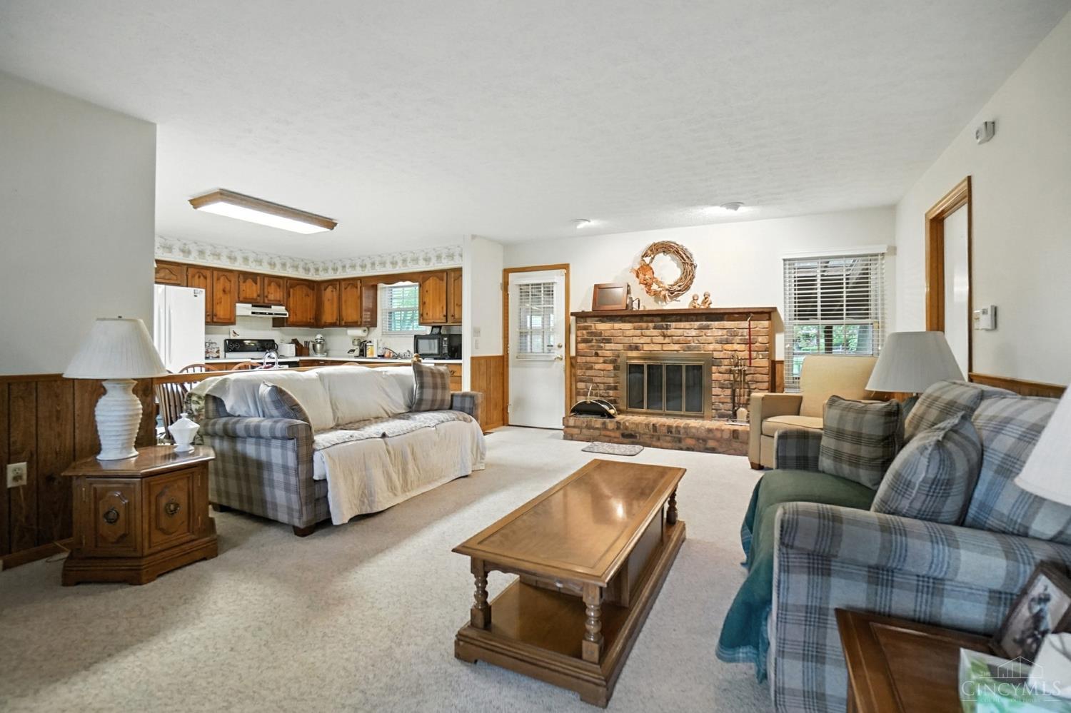 8253 Lake Ridge Drive