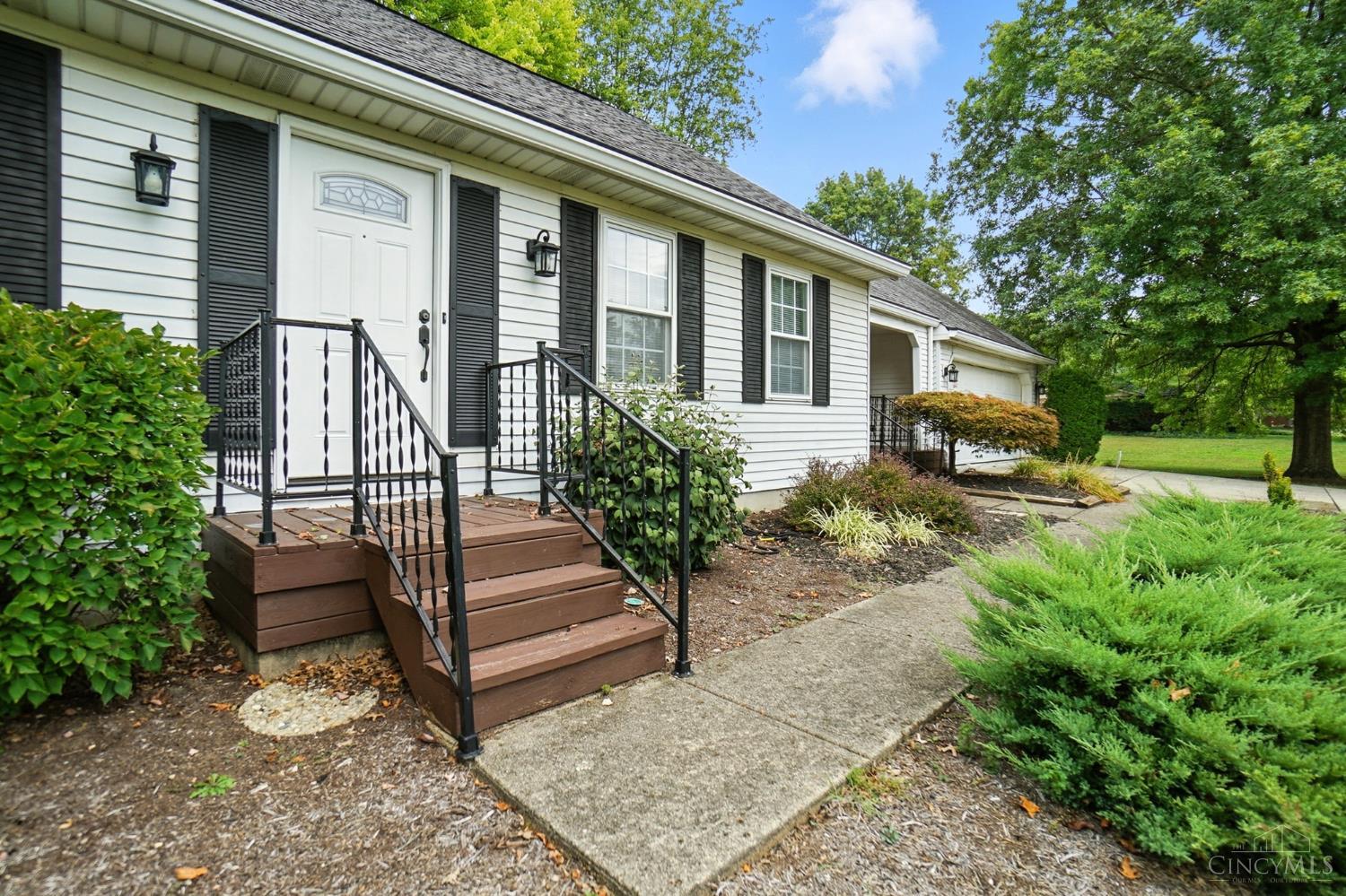 8253 Lake Ridge Drive