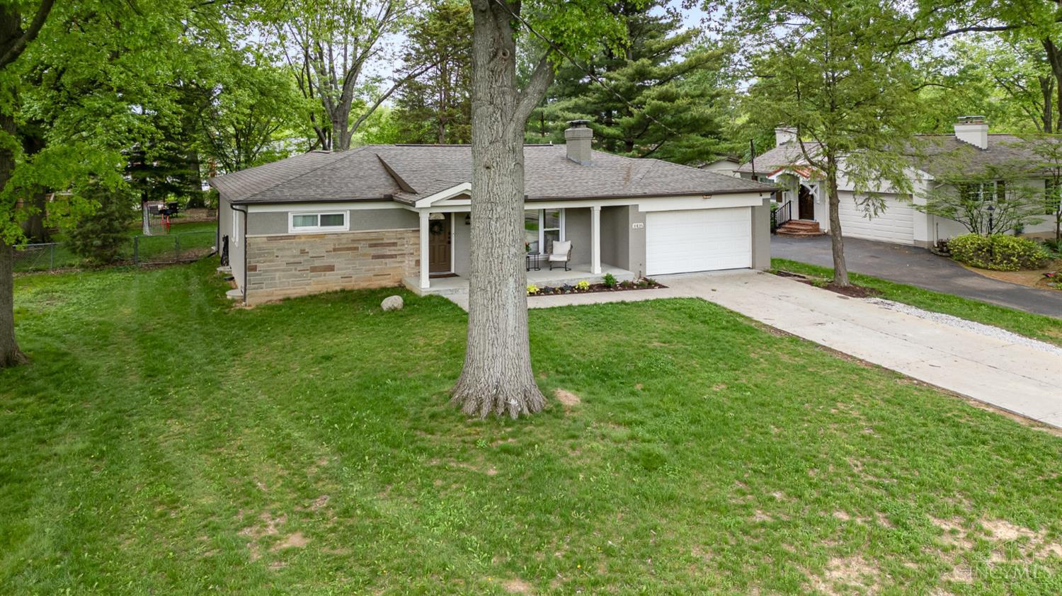 10128 Zig Zag Road, Blue Ash, Ohio image 38