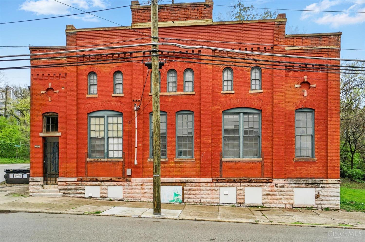 550 W Mcmicken Avenue