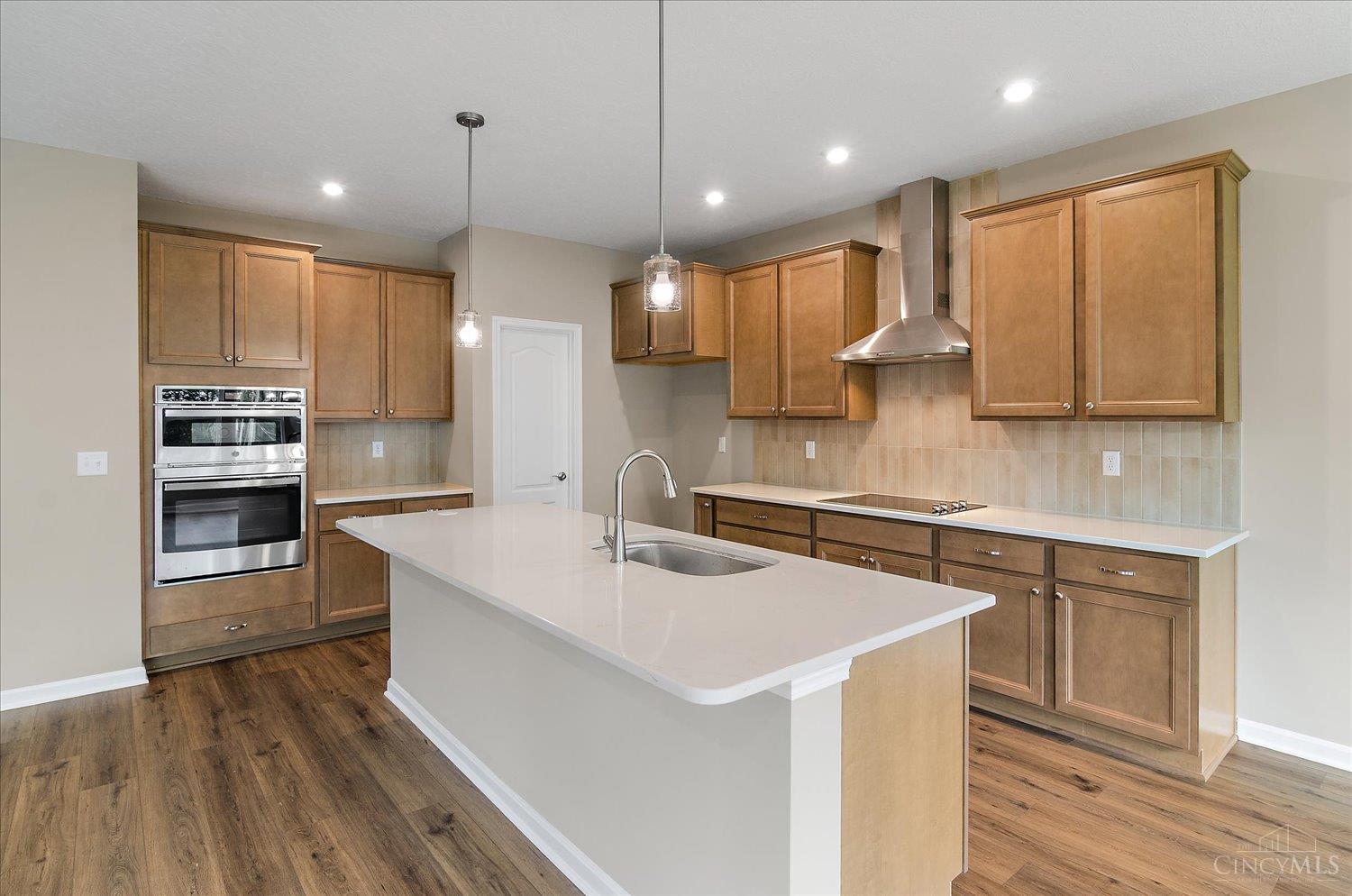 2552 Golden Leaf Drive